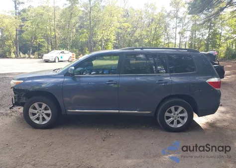 2012 Toyota Highlander Base V6 z USA, uszkodzony, nr VIN 5TDZK3EH7CS070579